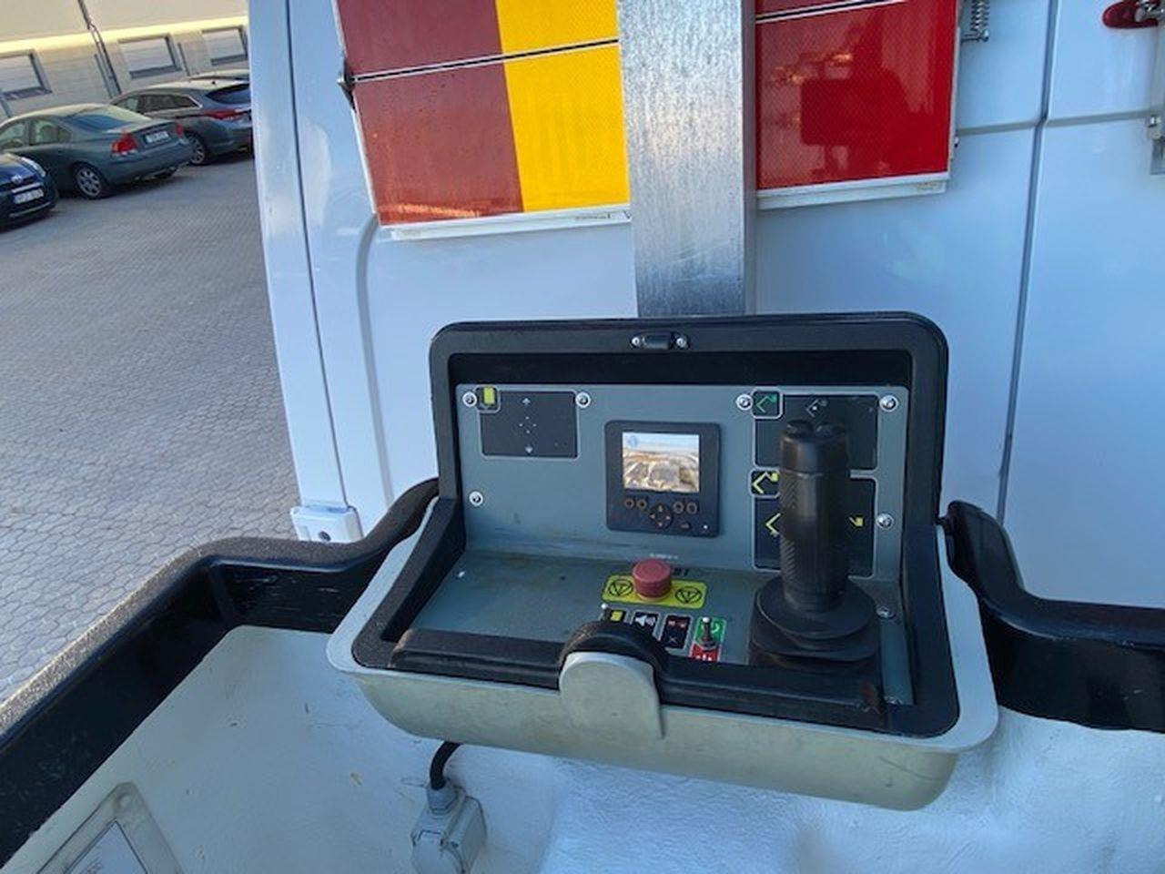 Versalift VTE 34-125 - Platform udara yang dipasang di truk: gambar 5 Versalift VTE 34-125 - Platform udara yang dipasang di truk: gambar 5