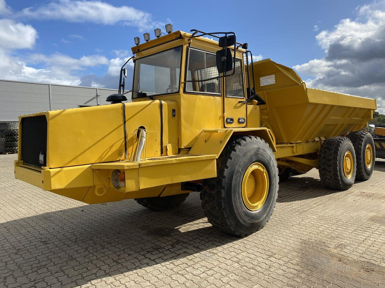 Volvo A20 - Tempat sampah artikulasi: gambar 1 Volvo A20 - Tempat sampah artikulasi: gambar 1