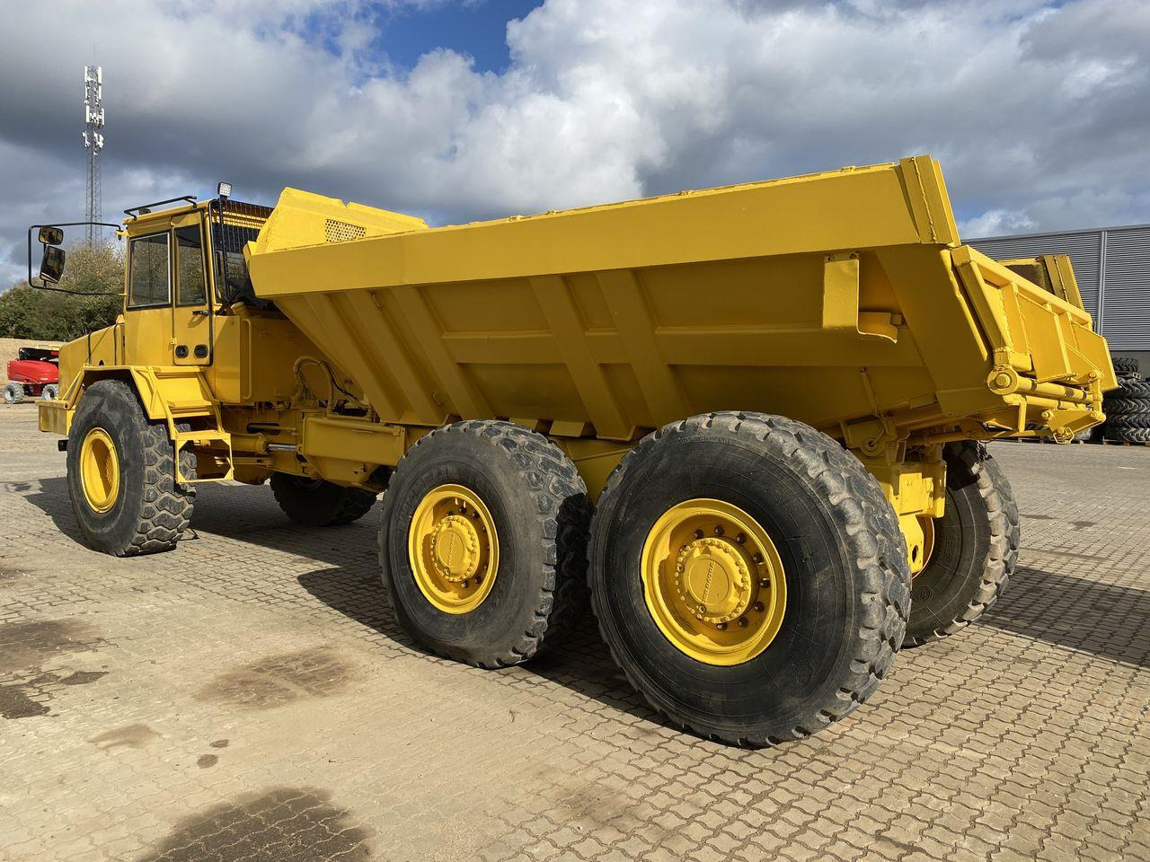 Volvo A20 - Tempat sampah artikulasi: gambar 2 Volvo A20 - Tempat sampah artikulasi: gambar 2