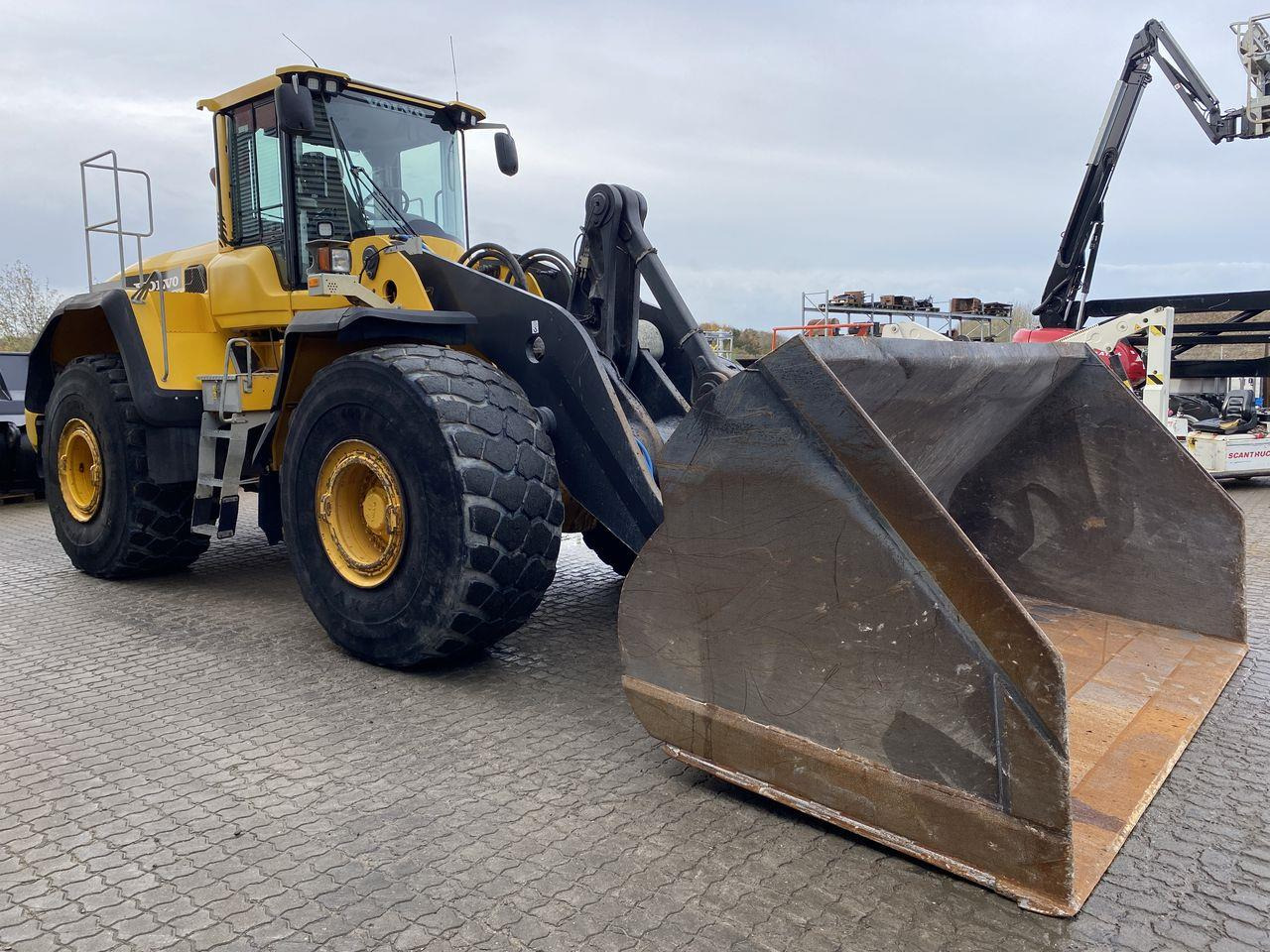 Volvo L220G - Wheel loader: gambar 5 Volvo L220G - Wheel loader: gambar 5