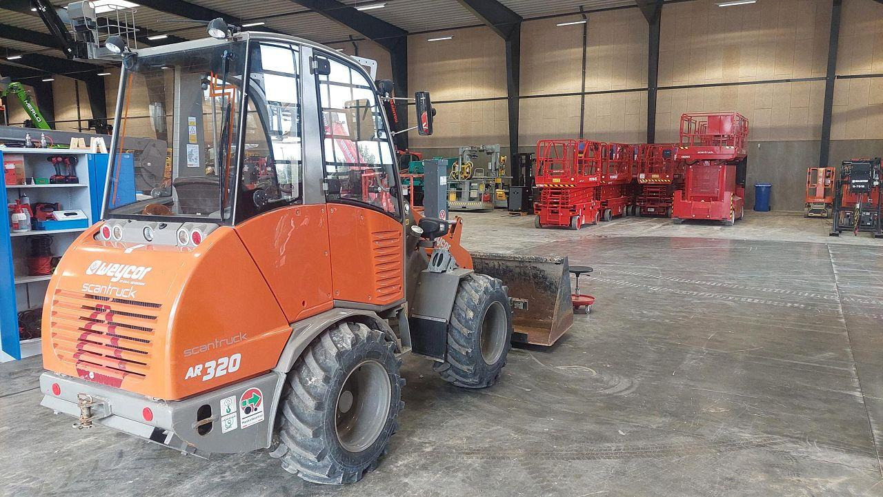 Weycor AR320 Cab - Pemuat ringkas: gambar 4 Weycor AR320 Cab - Pemuat ringkas: gambar 4