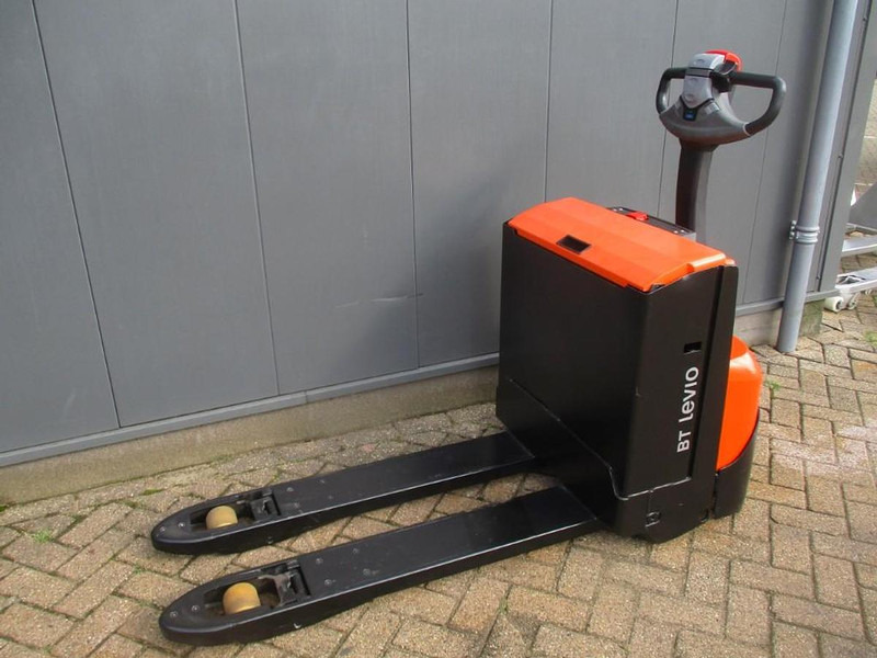 BT LWE 180 - Truk pallet: gambar 2 BT LWE 180 - Truk pallet: gambar 2