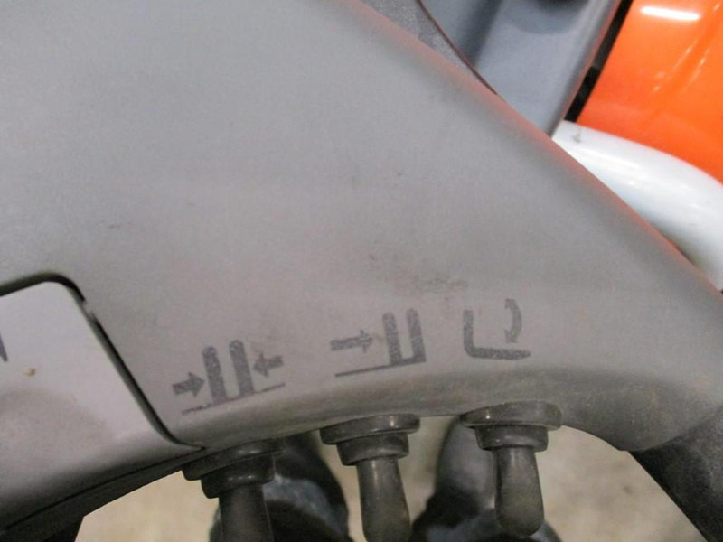 Truk pallet BT SPE 120 XR: gambar 15 Truk pallet BT SPE 120 XR: gambar 15