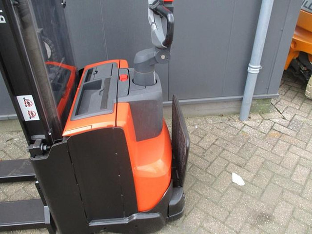 BT SWE 120 - Penumpuk: gambar 3 BT SWE 120 - Penumpuk: gambar 3