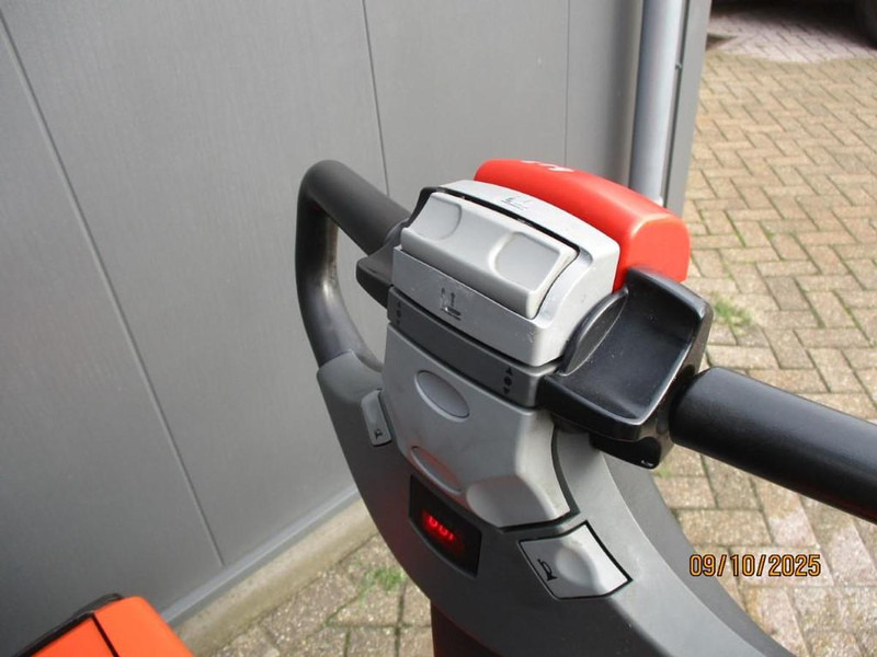 BT SWE140 - Truk pallet: gambar 4 BT SWE140 - Truk pallet: gambar 4