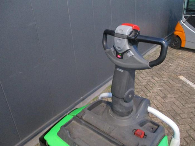 Cesab P320 - Truk pallet: gambar 5 Cesab P320 - Truk pallet: gambar 5