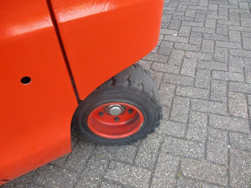 Linde E20-01/600 - Forklift listrik: gambar 5 Linde E20-01/600 - Forklift listrik: gambar 5