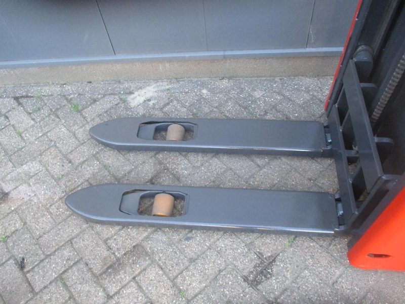 Linde L 10 - Penumpuk: gambar 4 Linde L 10 - Penumpuk: gambar 4