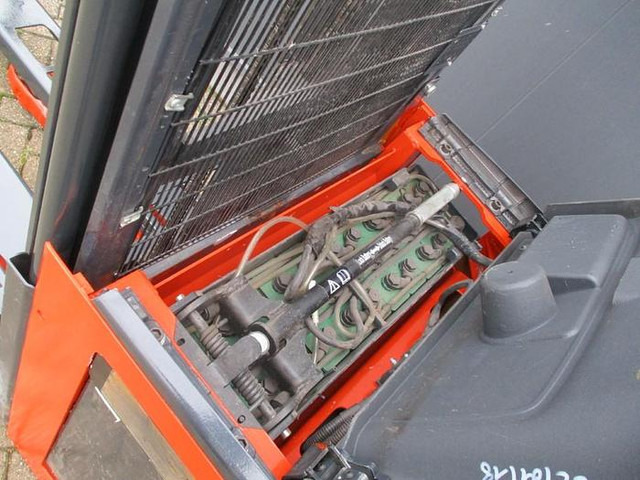 Penumpuk Linde L14: gambar 7