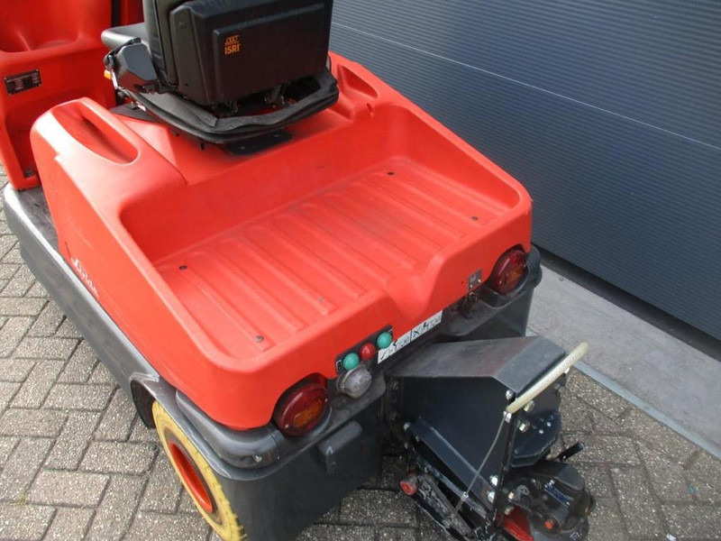 Linde P 60 - Traktor derek: gambar 4 Linde P 60 - Traktor derek: gambar 4
