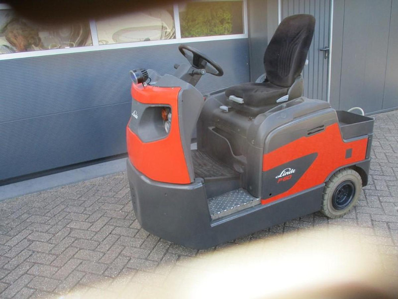 Linde P 60 - Traktor derek: gambar 3 Linde P 60 - Traktor derek: gambar 3