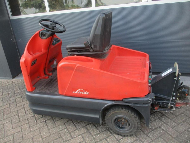 Linde P 60 - Traktor derek: gambar 2 Linde P 60 - Traktor derek: gambar 2