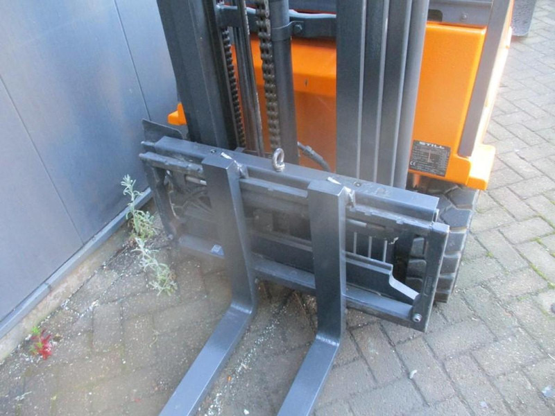 Still R 50-15 - Forklift listrik: gambar 4 Still R 50-15 - Forklift listrik: gambar 4