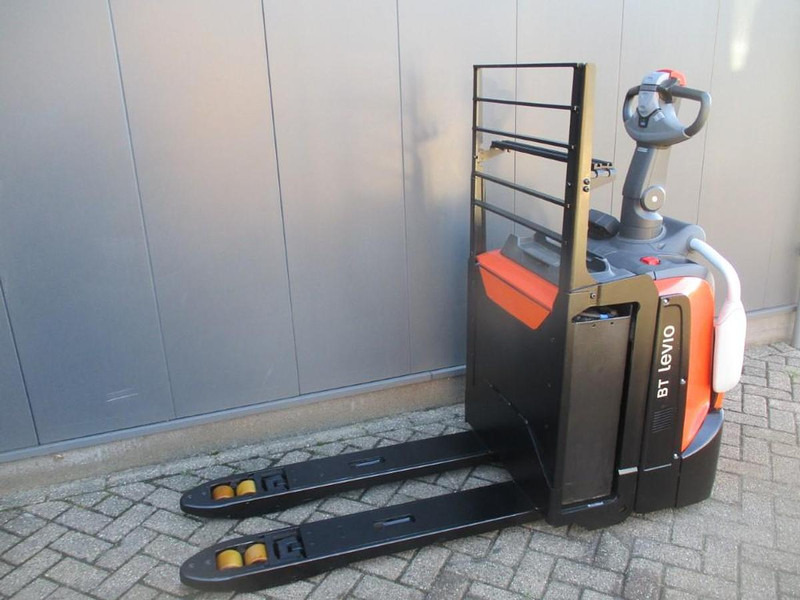 Toyota LPE 200 - Truk pallet: gambar 2 Toyota LPE 200 - Truk pallet: gambar 2