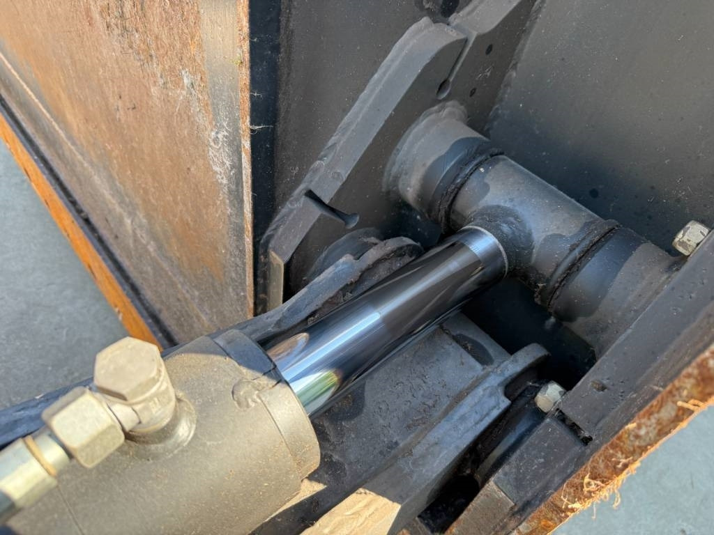 Ember untuk Peralatan konstruksi Eurosteel Hoogkiepbak: gambar 11 Ember untuk Peralatan konstruksi Eurosteel Hoogkiepbak: gambar 11