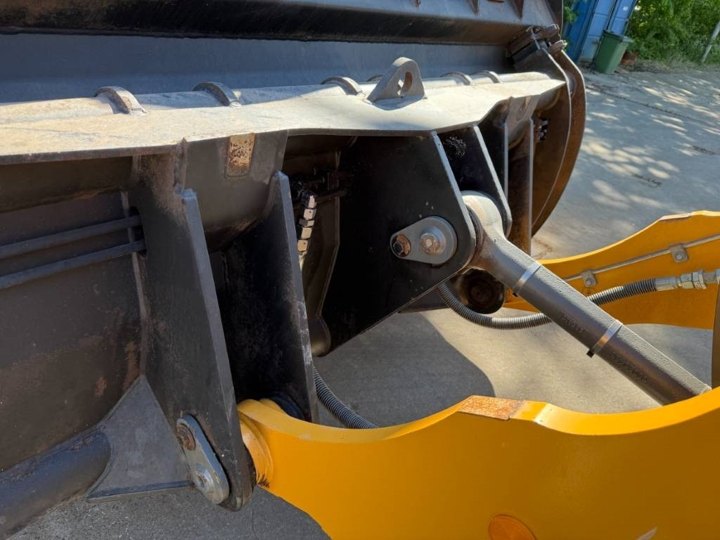 Eurosteel Hoogkiepbak - Ember untuk Peralatan konstruksi: gambar 5 Eurosteel Hoogkiepbak - Ember untuk Peralatan konstruksi: gambar 5