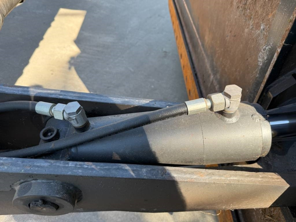 Ember untuk Peralatan konstruksi Eurosteel Hoogkiepbak: gambar 10 Ember untuk Peralatan konstruksi Eurosteel Hoogkiepbak: gambar 10