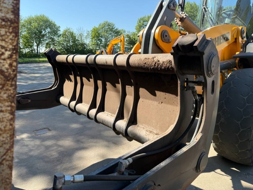 Ember untuk Peralatan konstruksi Eurosteel Hoogkiepbak: gambar 6 Ember untuk Peralatan konstruksi Eurosteel Hoogkiepbak: gambar 6