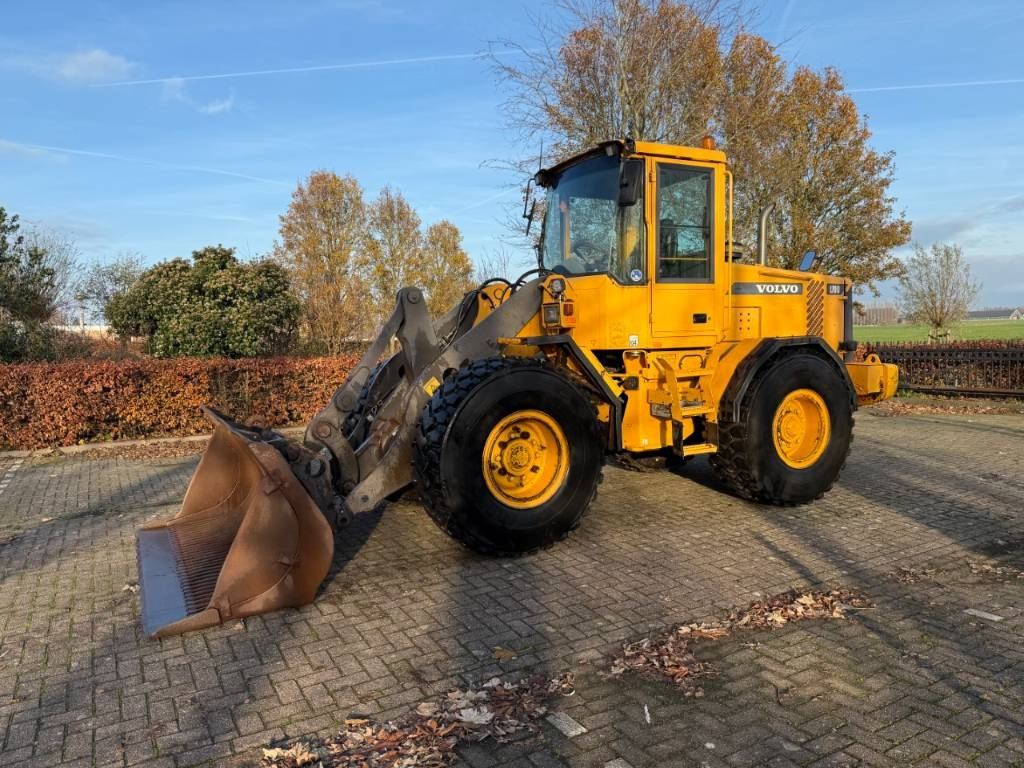 Volvo L 70 D - Wheel loader: gambar 1 Volvo L 70 D - Wheel loader: gambar 1
