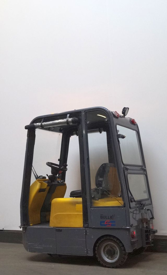 Dec Bull 6N - Traktor derek: gambar 2 Dec Bull 6N - Traktor derek: gambar 2