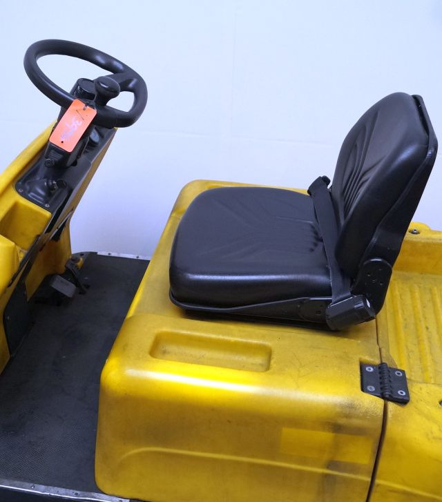 Dec Bull 6N - Traktor derek: gambar 5 Dec Bull 6N - Traktor derek: gambar 5