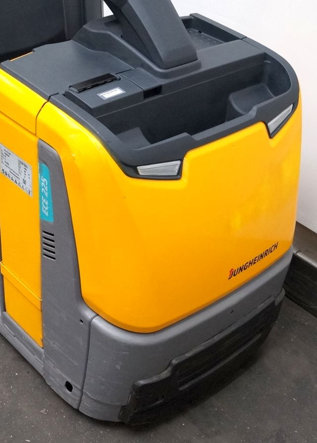 Jungheinrich ECE225 - Pengambil pesanan: gambar 4 Jungheinrich ECE225 - Pengambil pesanan: gambar 4