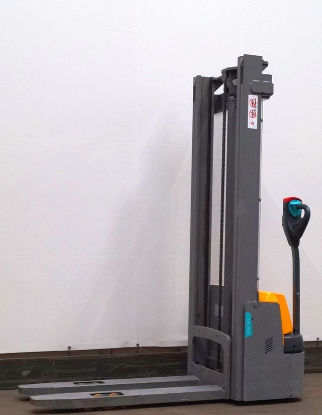 Jungheinrich EJC M10 - Penumpuk: gambar 1 Jungheinrich EJC M10 - Penumpuk: gambar 1