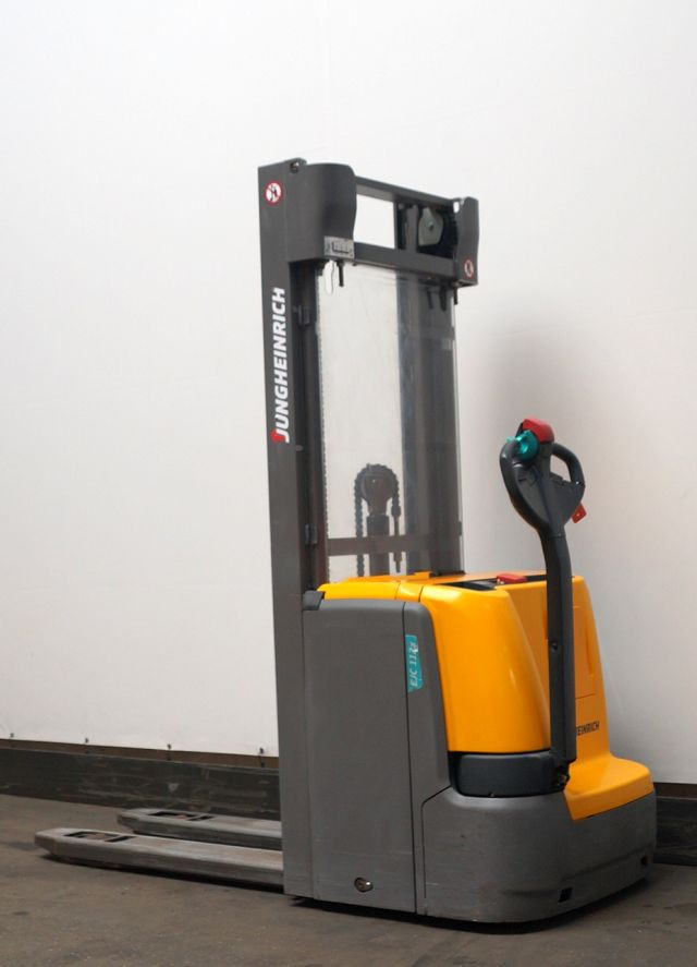 Jungheinrich EJC112z - Penumpuk: gambar 2 Jungheinrich EJC112z - Penumpuk: gambar 2