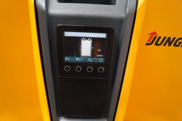 Jungheinrich EJD118 - Penumpuk: gambar 4 Jungheinrich EJD118 - Penumpuk: gambar 4