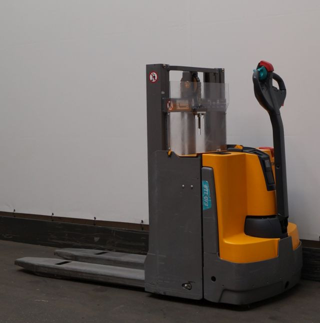 Jungheinrich EJD118 - Penumpuk: gambar 1 Jungheinrich EJD118 - Penumpuk: gambar 1