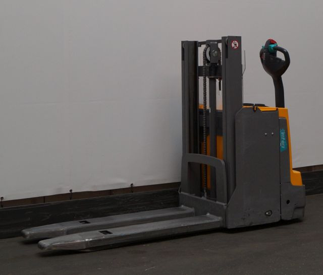 Jungheinrich EJD118 - Penumpuk: gambar 1 Jungheinrich EJD118 - Penumpuk: gambar 1