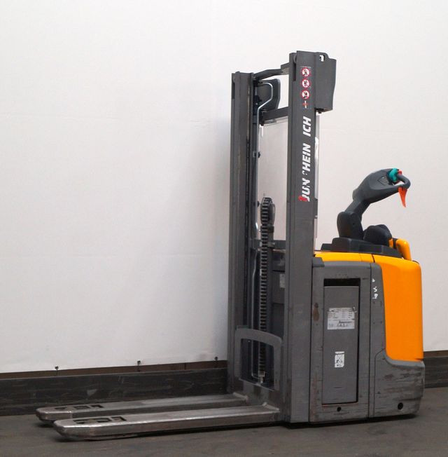 Jungheinrich ERC212z - Penumpuk: gambar 1 Jungheinrich ERC212z - Penumpuk: gambar 1