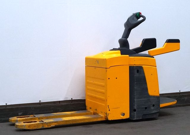 Jungheinrich ERE225 - Truk pallet: gambar 1 Jungheinrich ERE225 - Truk pallet: gambar 1