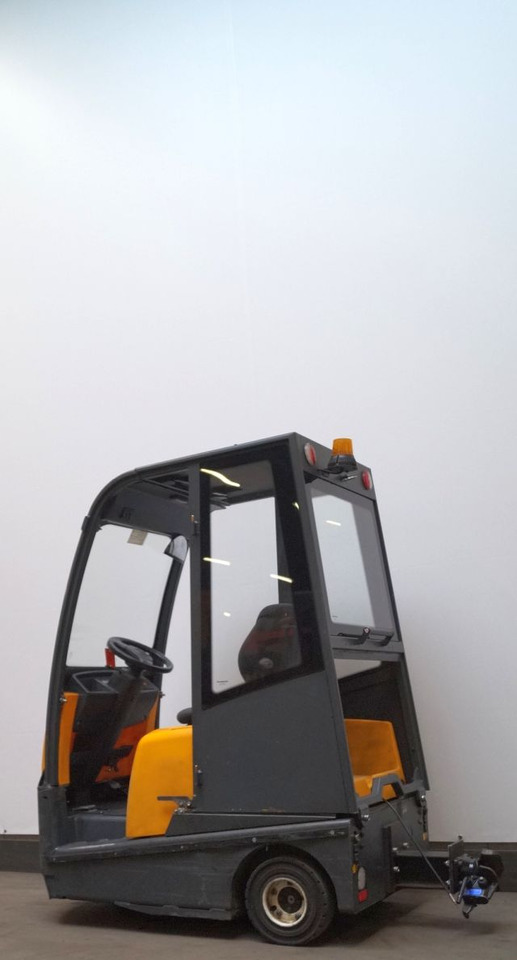 Jungheinrich EZS570 - Traktor derek: gambar 2 Jungheinrich EZS570 - Traktor derek: gambar 2