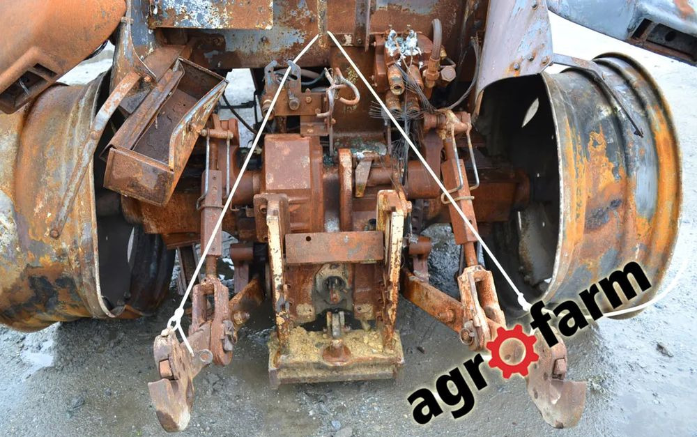 McCormick MC 115 110 skrzynia most silnik piasta zwolnica obudowa - Gearbox untuk Peralatan pertanian: gambar 4 McCormick MC 115 110 skrzynia most silnik piasta zwolnica obudowa - Gearbox untuk Peralatan pertanian: gambar 4