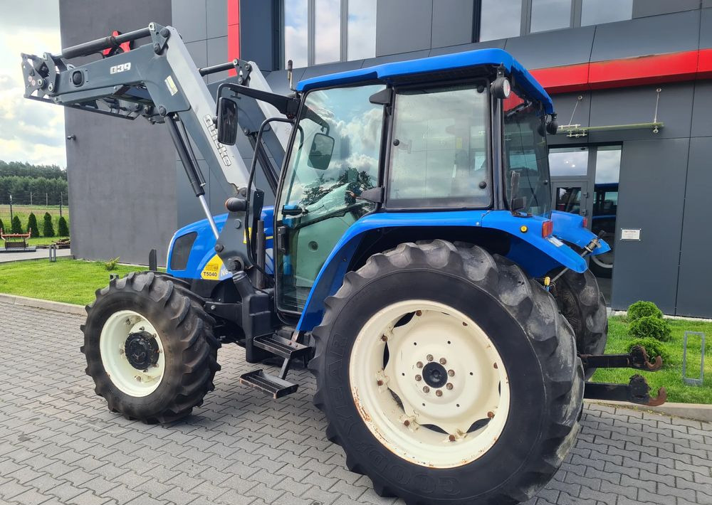 New Holland T5040 - Traktor: gambar 3 New Holland T5040 - Traktor: gambar 3