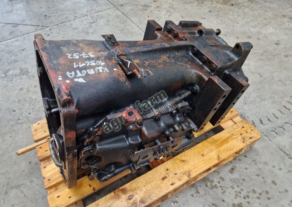 Skrzynia biegów Kubota M7-171 ZF CVT - Gearbox: gambar 1 Skrzynia biegów Kubota M7-171 ZF CVT - Gearbox: gambar 1
