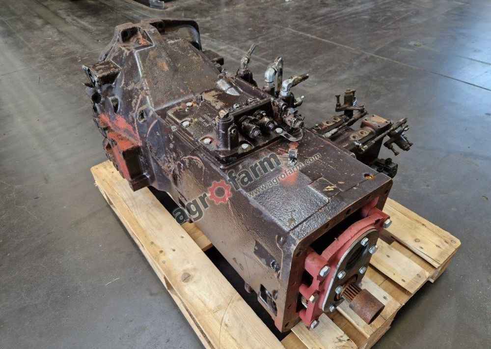 Skrzynia biegów New Holland M100 - Gearbox: gambar 3 Skrzynia biegów New Holland M100 - Gearbox: gambar 3