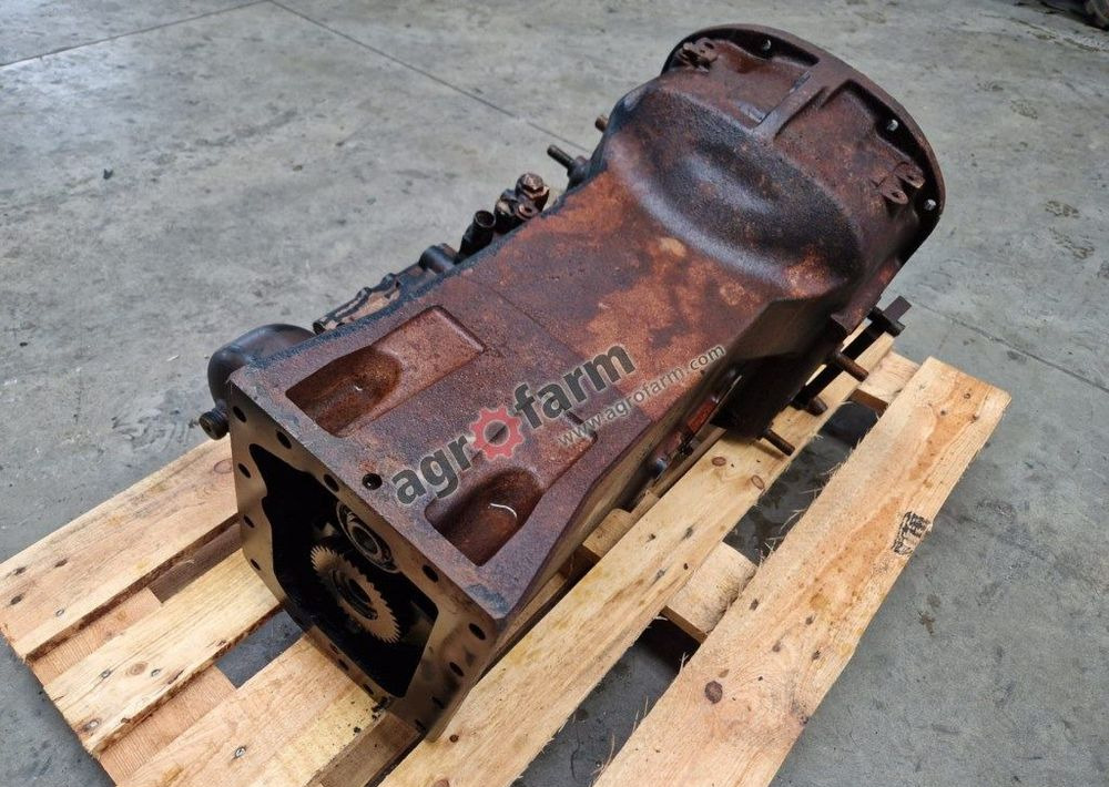 Skrzynia biegów New Holland T5040 - Gearbox: gambar 3 Skrzynia biegów New Holland T5040 - Gearbox: gambar 3