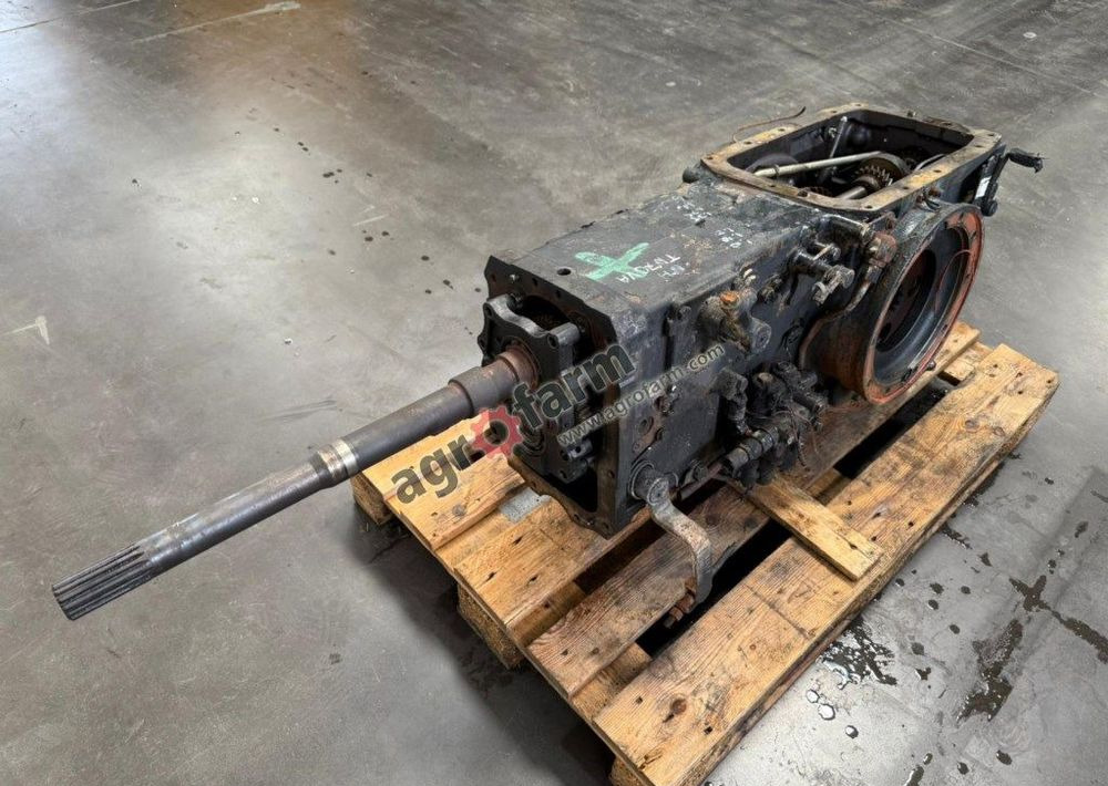 Skrzynia biegów New Holland TN70VA - Gearbox: gambar 1 Skrzynia biegów New Holland TN70VA - Gearbox: gambar 1