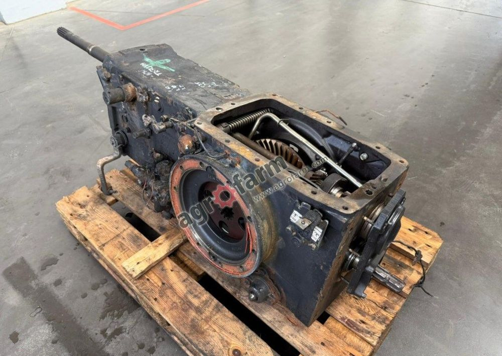 Skrzynia biegów New Holland TN70VA - Gearbox: gambar 2 Skrzynia biegów New Holland TN70VA - Gearbox: gambar 2