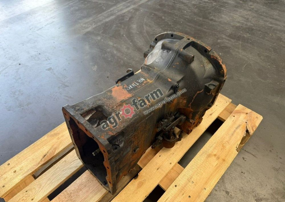 Skrzynia biegów New Holland TN70VA - Gearbox: gambar 3 Skrzynia biegów New Holland TN70VA - Gearbox: gambar 3