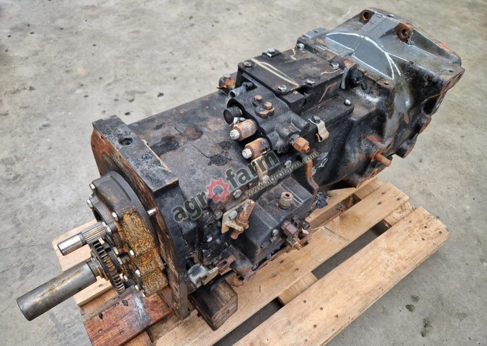 Skrzynia biegów New Holland TS100 - Gearbox: gambar 3 Skrzynia biegów New Holland TS100 - Gearbox: gambar 3