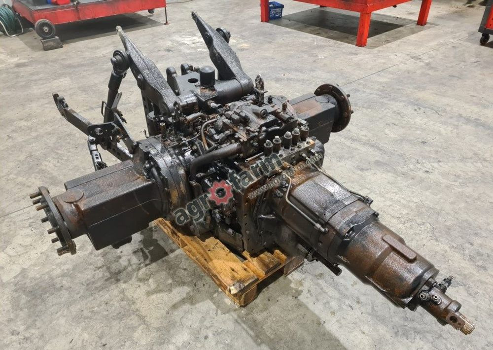 Skrzynia biegów, most tylny Valtra N111 TB07881 - Gearbox: gambar 1 Skrzynia biegów, most tylny Valtra N111 TB07881 - Gearbox: gambar 1