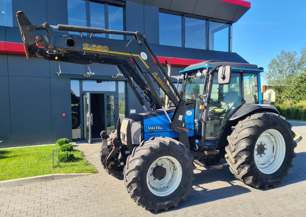 Valtra A95 - Traktor: gambar 1 Valtra A95 - Traktor: gambar 1