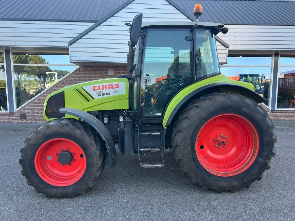 Claas Arion 410 - Traktor: gambar 2 Claas Arion 410 - Traktor: gambar 2