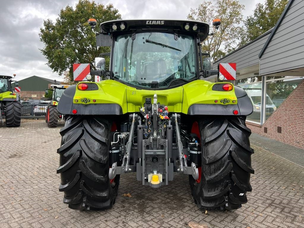 Claas Arion 530 CIS+ - Traktor: gambar 4 Claas Arion 530 CIS+ - Traktor: gambar 4