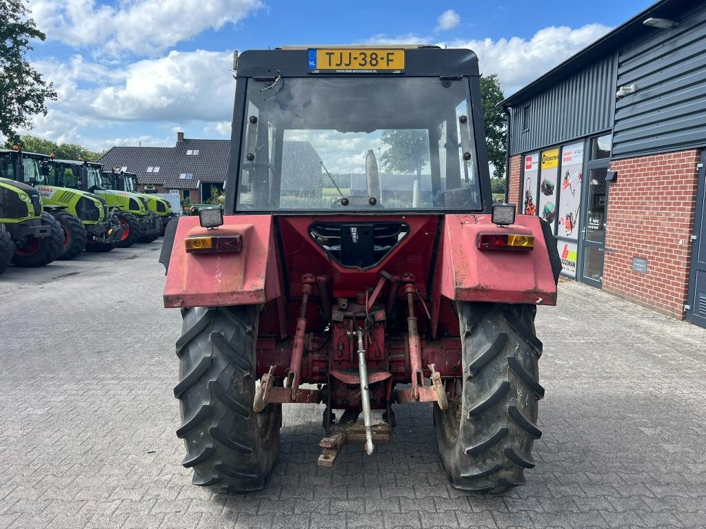 International 744 - Traktor: gambar 4 International 744 - Traktor: gambar 4