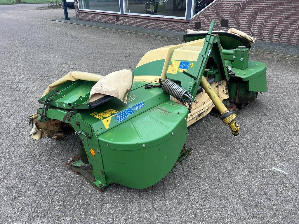 Krone EAsy Cut F 320 - Mesin pemotong padang rumput: gambar 2 Krone EAsy Cut F 320 - Mesin pemotong padang rumput: gambar 2
