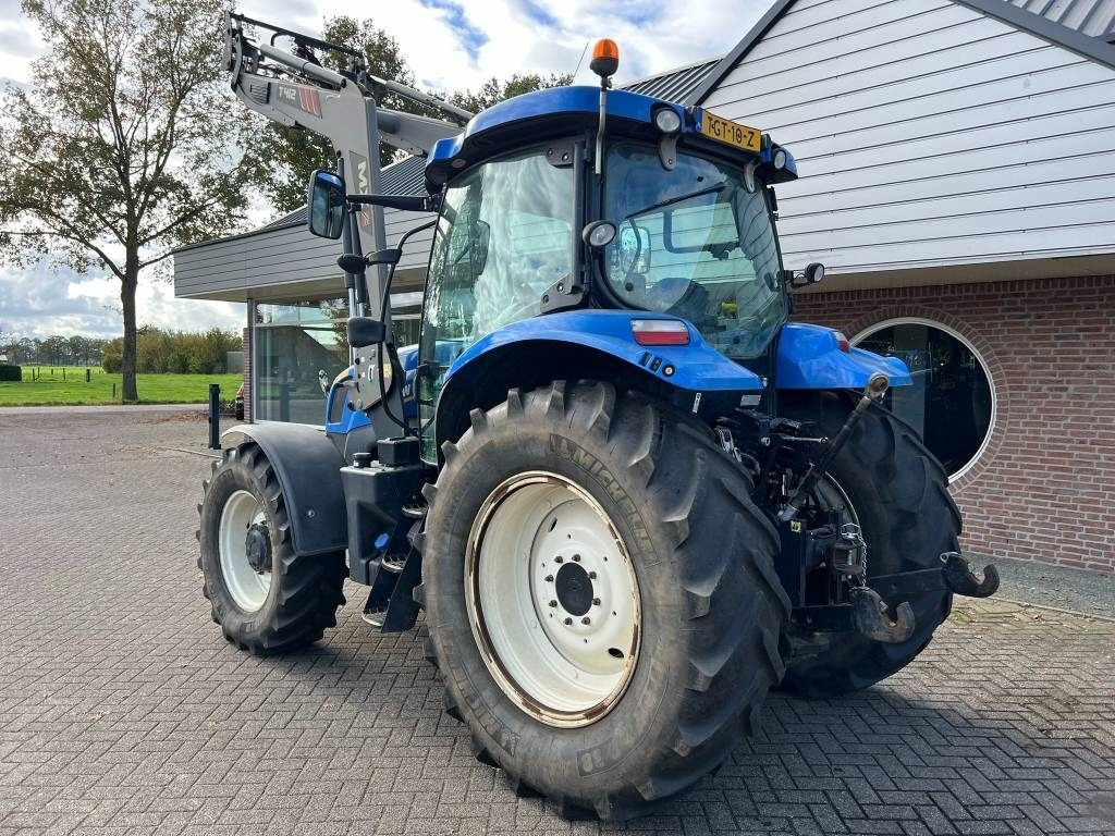 New Holland T 6.155 - Traktor: gambar 4 New Holland T 6.155 - Traktor: gambar 4